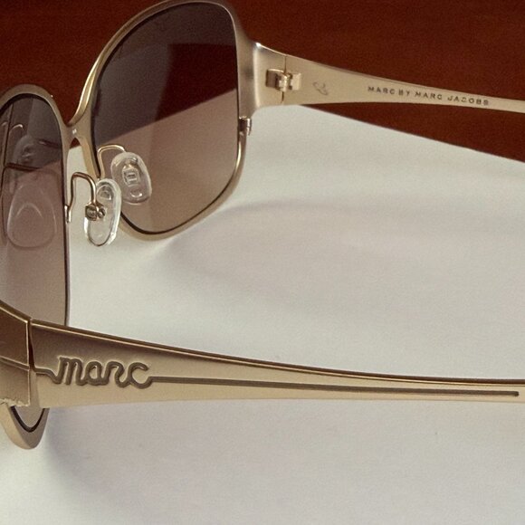 Marc By Marc Jacobs Women\'s Gold Metal Frame Sunglasses MMJ061/S main image 9